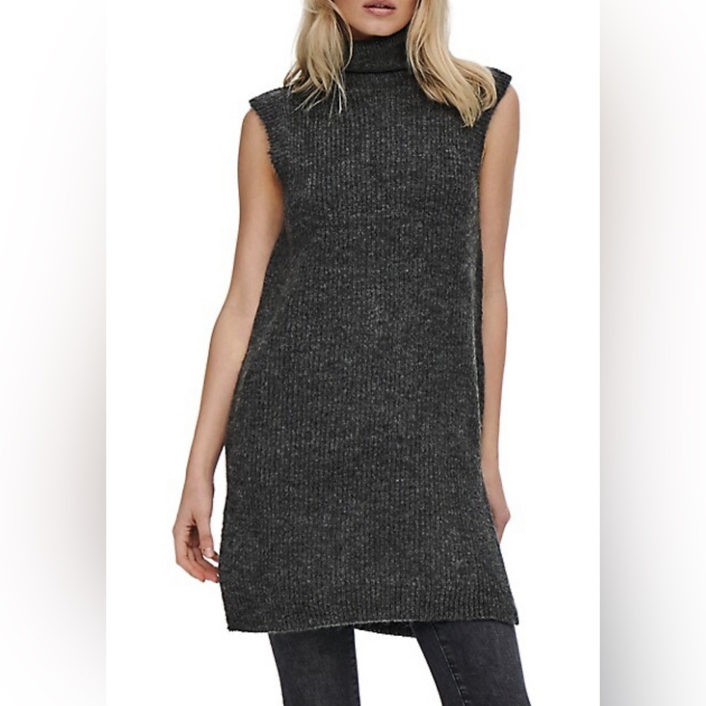 🆕Monk and Lou sleeveless sweater maxi dress size Medium